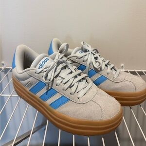 adidas Light Gray Sneakers with Yellow Accent